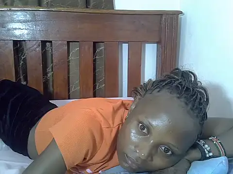 SpicyPetite webcam