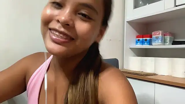 Bunny_Kisss webcam