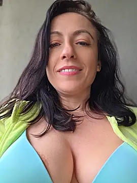 Risky_woman