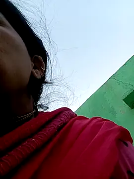 Manavi_x webcam