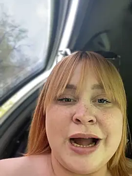LadyDreams11 webcam