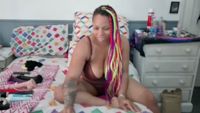 Ebony34G webcam
