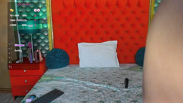 VallerieJones webcam