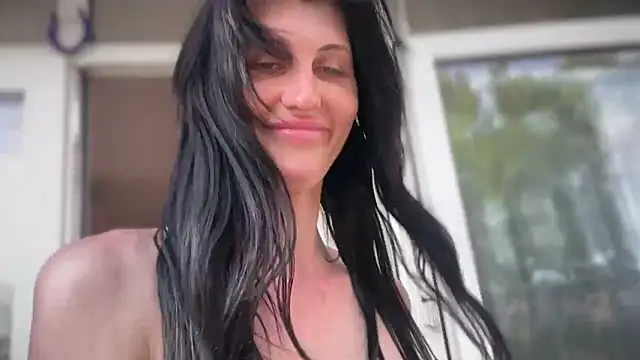 Model: Kamila151