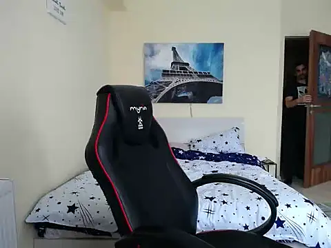 amydamarw (Ask my age) - flas ass 20. 25cock hard 30. nud100