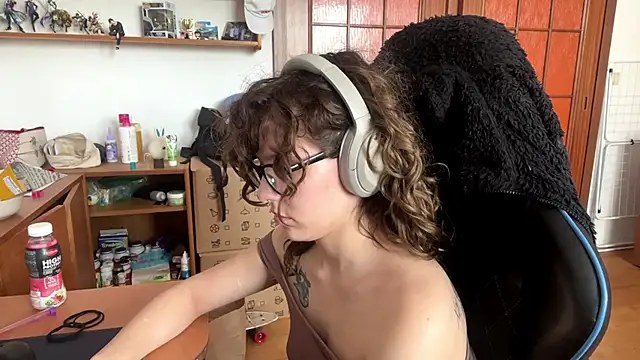 PillowPeachX