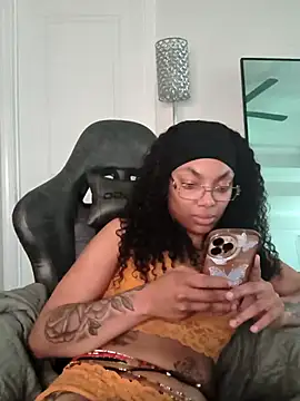 butterflybootyy live sex cam
