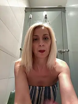 HOTLadyluna