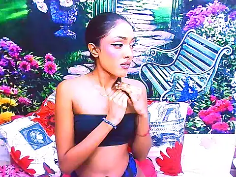 IndianPretty14u2Luv webcam