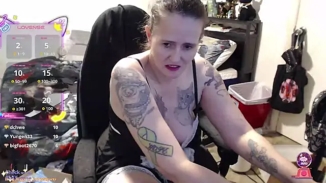 Demonicmiss webcam