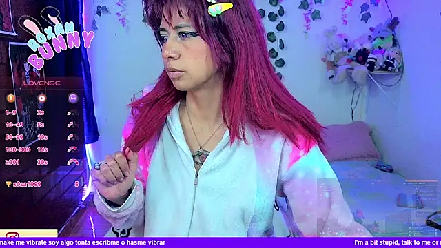 Roxanbunny1 webcam