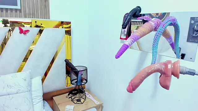 Luna_Naughty1