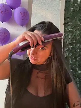 Abril_Luv webcam