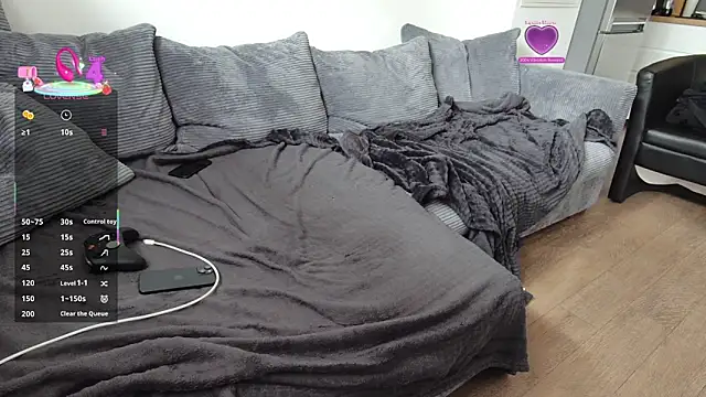 Hot_ToyBoy6974 webcam