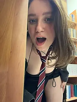 live web cam online Lucy-joy