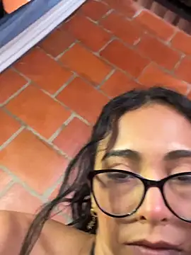 Emma__cumlovee webcam