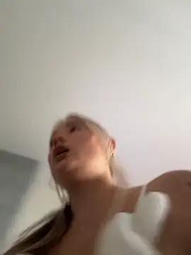 Mrs_Lust webcam