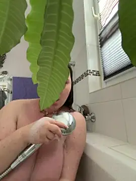 SummerHoney webcam