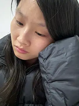 zbnmji (Ask my age) - 赚钱买小粉
