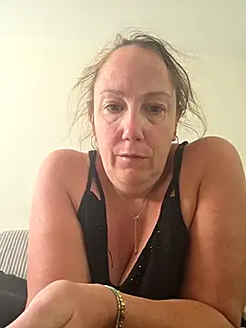 Wisie_Cutie webcam