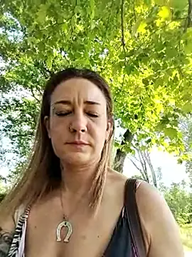 Taata89 webcam