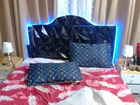 AsianGoddess18 webcam