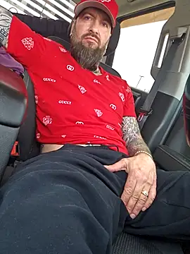beardedtattood (Ask my age) - Come make me Soo horny and Soo hard 😈😈