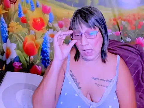 indianroxy webcam
