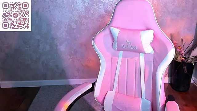 luna_c0ra webcam