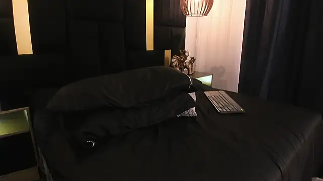 Lucio__Fox webcam