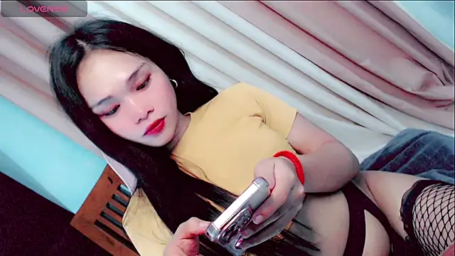 Amomentoflust99 webcam