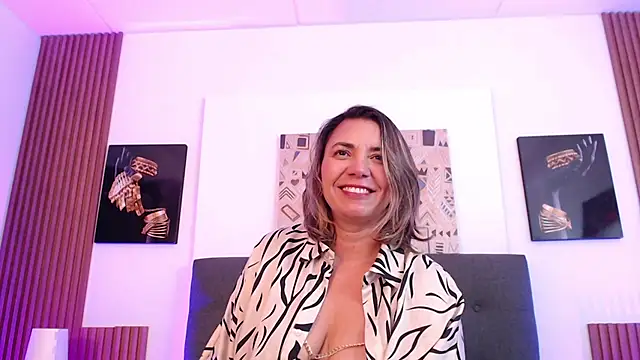 milfsecret69 webcam