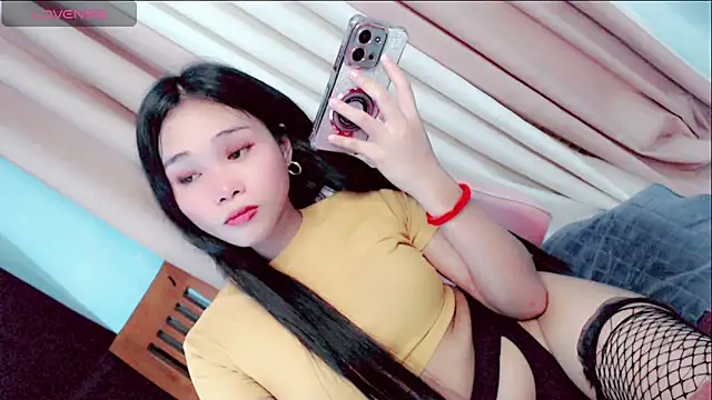 amomentoflust99 (T young) - happy birthday my cute yuki