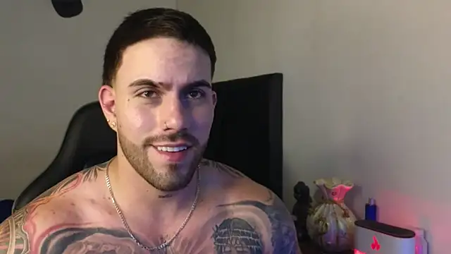 Ades_Lowe webcam
