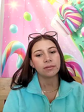 Webcam Model (CharlotteSex_)  is live.Free join now!