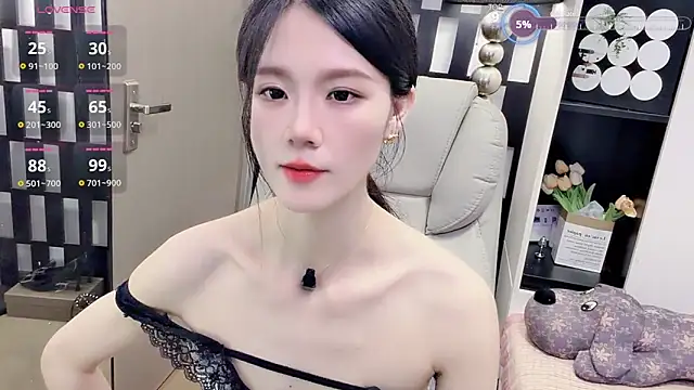 yueyue-mm - Yueyue-MM's free webcam - UK Sex Cams