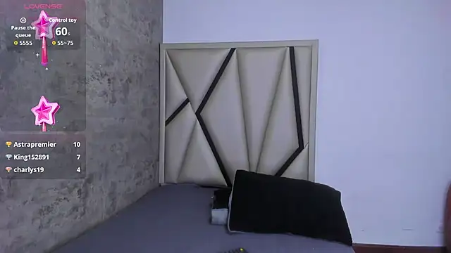 Luna__02 webcam