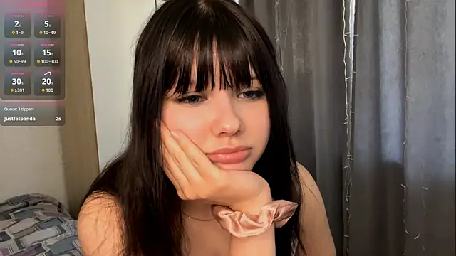 emilymercurial - EmilyMercurial's free webcam - UK Sex Cams