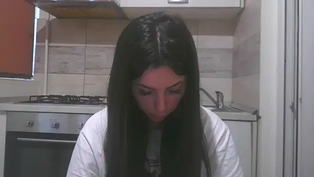LovelyJulliette webcam