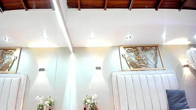 Sara__Michell webcam