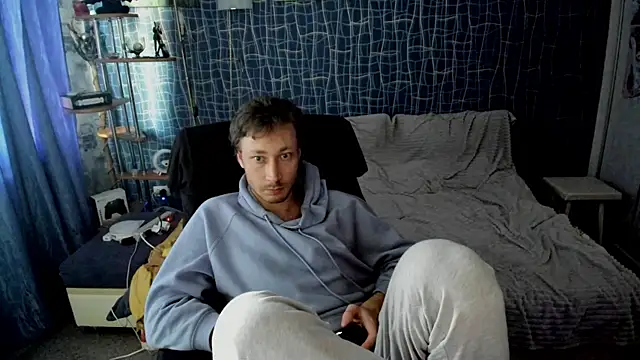 CuteBoy228 webcam