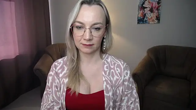 Ava_Elior webcam