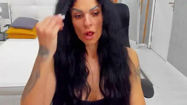 MarbellaRyder webcam
