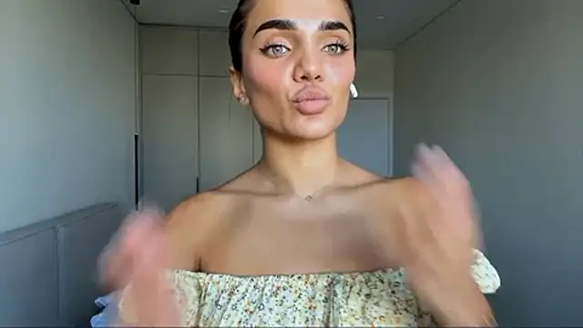 MelindaReny webcam