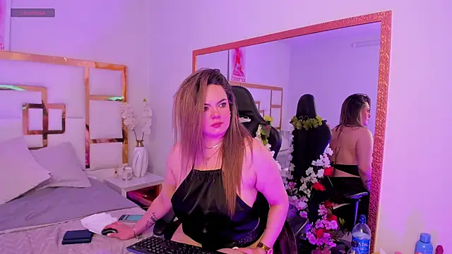 avamiia (F milf) - 💋full naked & tease boobs🍒