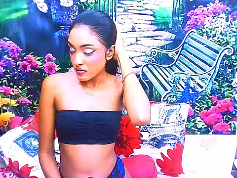 IndianPretty14u2Luv webcam