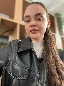kristirich (F young) - Naked+masturbation💦