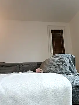 viola_sweet_honey (Ask my age) - Plug in asshole 🤤