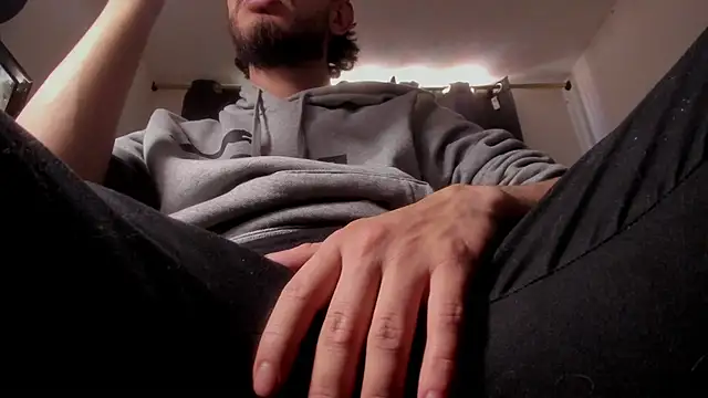 s_sven03 - S_sven03's free webcam - UK Sex Cams