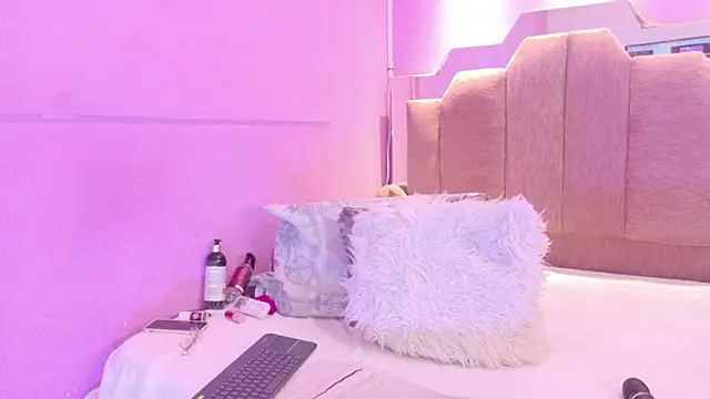 LoveQueen2 webcam
